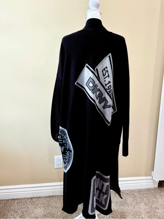 DKNY Black Oversized Patch Logo Cardigan Longline Duster Sweater Size M/L NWOT - Picture 4 of 10